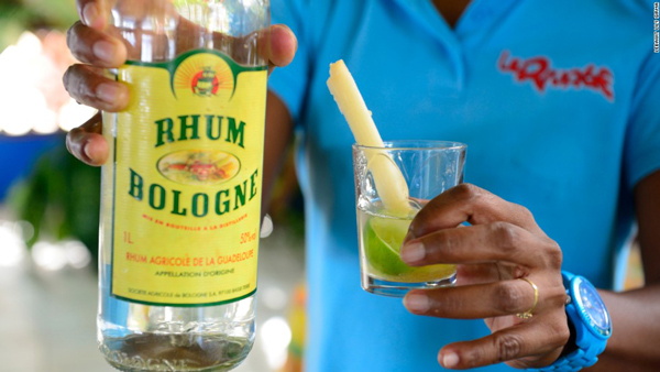 Rum được làm từ mía: Mật mía, siro….