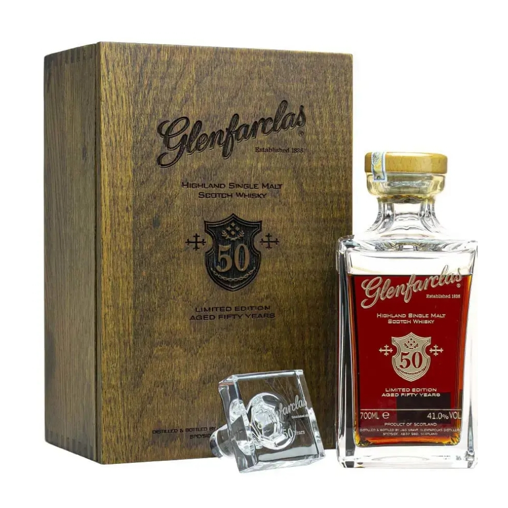 ruou-glenfarclas-50-nam-decanter-co.webp